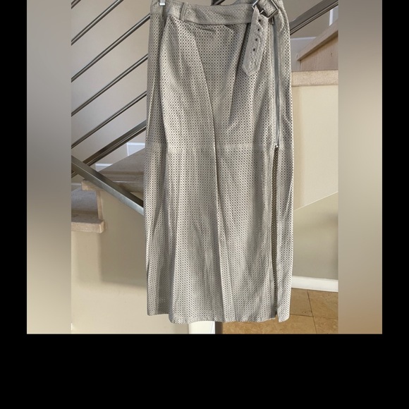 S H E BY SHERI BODELL - Picture 9 of 10